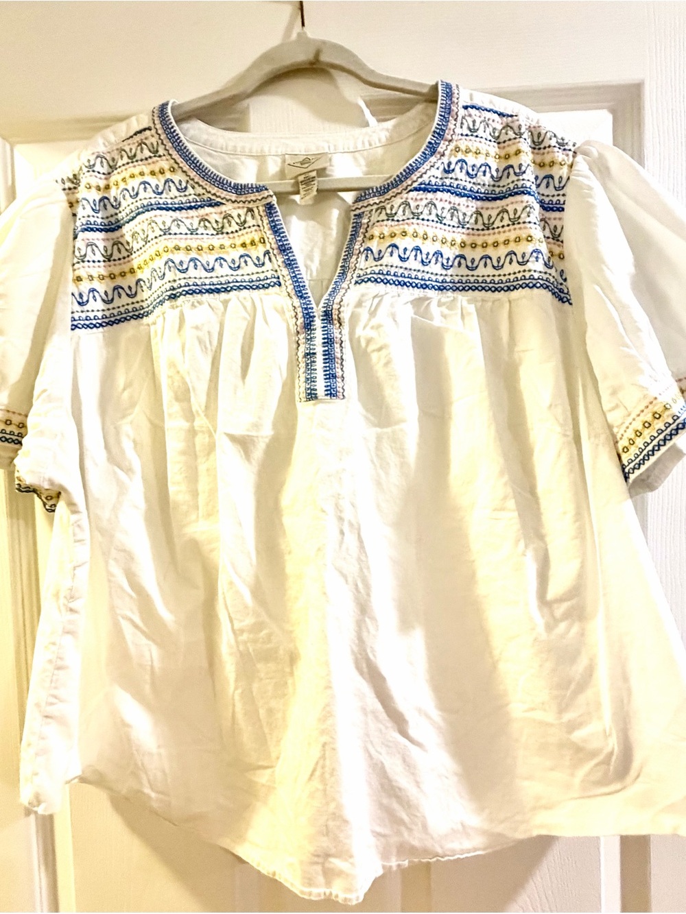 St. John's Bay White Top with Blue & Yellow Embroidery
